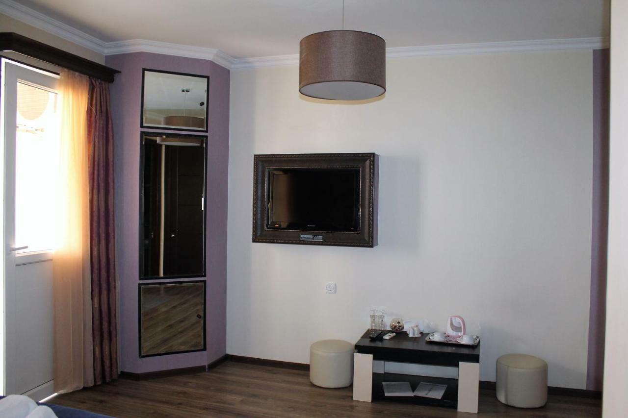 Panorama Eco-Hotel Tbilisi Esterno foto